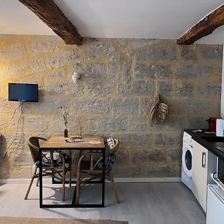 Cosy Rue Pietonne Calme Centre-ville Climatise