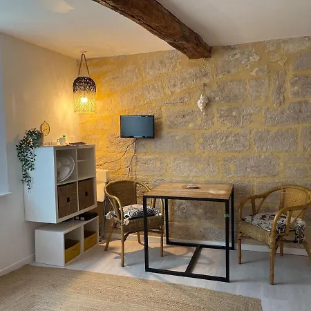 Cosy Rue Pietonne Calme Centre-ville Climatise * Uzès